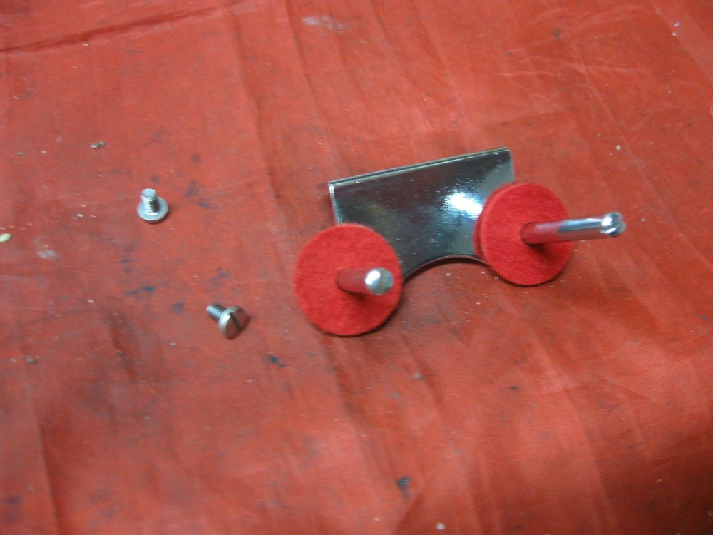 Dressmaker 290F Sewing Machine THREAD SPOOL PIN RACK VINTAGE