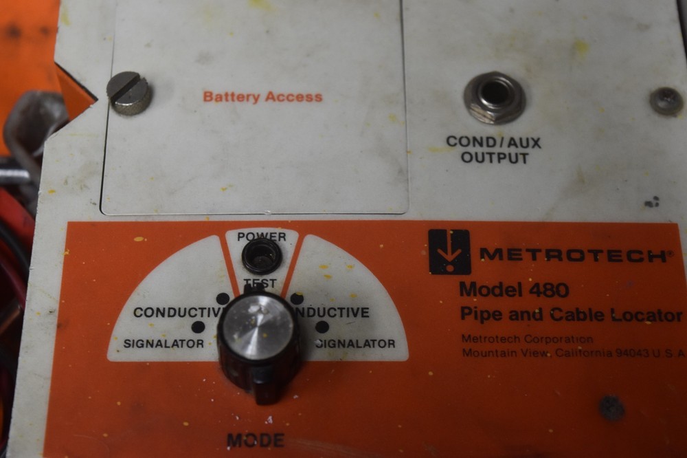 Metrotech 480 RECEIVER & TRANSMITTER PIPE & CABLE LOCATOR