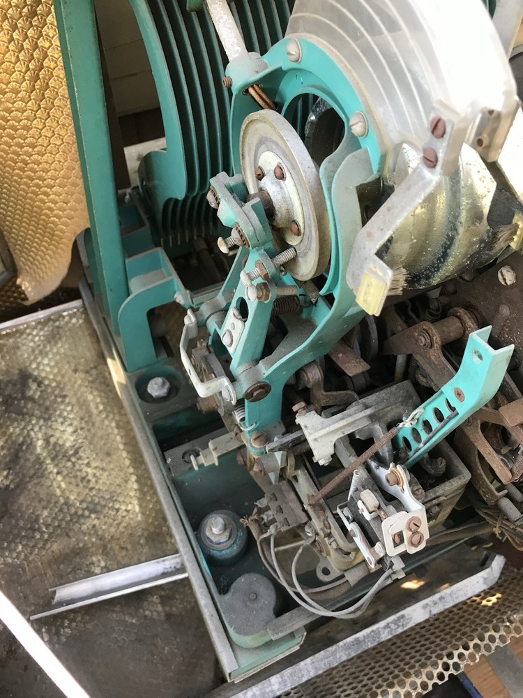SEEBURG JUKEBOX 1950s Model MB100