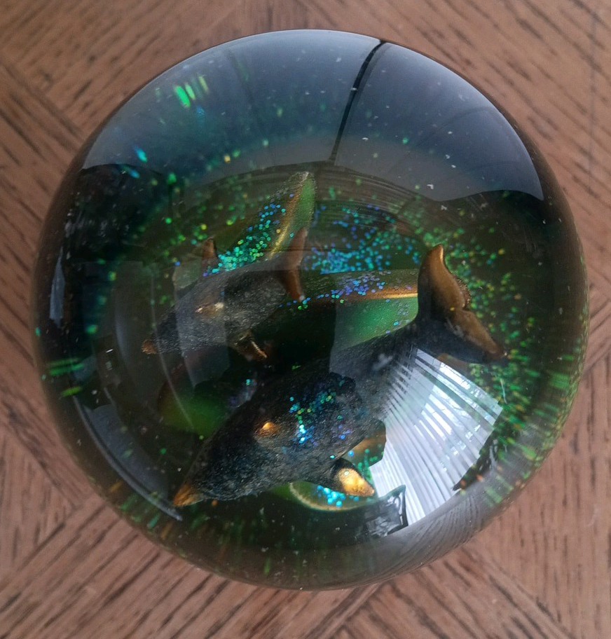 Sea World Globe - Double Dolphins- Gray Base No Chips