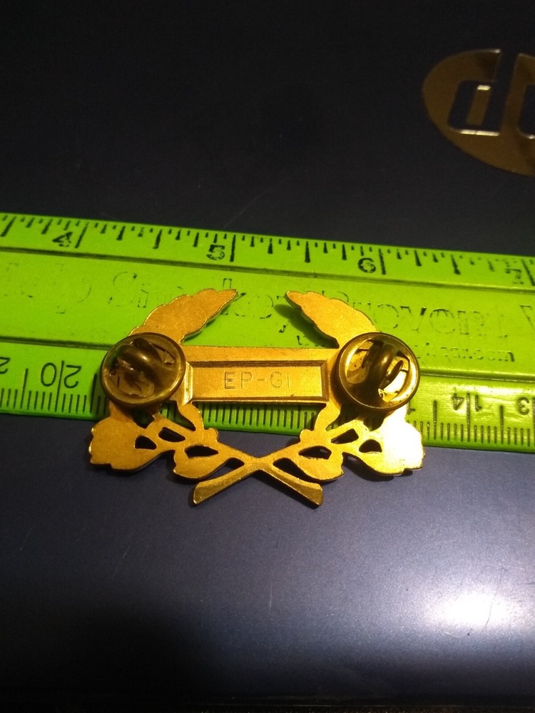 Hat Badge- ROTC (23-082)