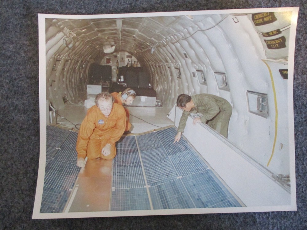 NASA MSFC SOLAR ARRAY TECHNOLOGY ZERO GRAVITY PHOTOS + CERT (ISS & HUBBLE)-1970s
