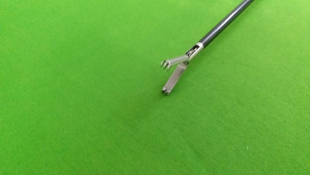 Claw Grasping Forcep Insert 5mmx330mm Laparoscopic Endoscopy Surgical Instrument