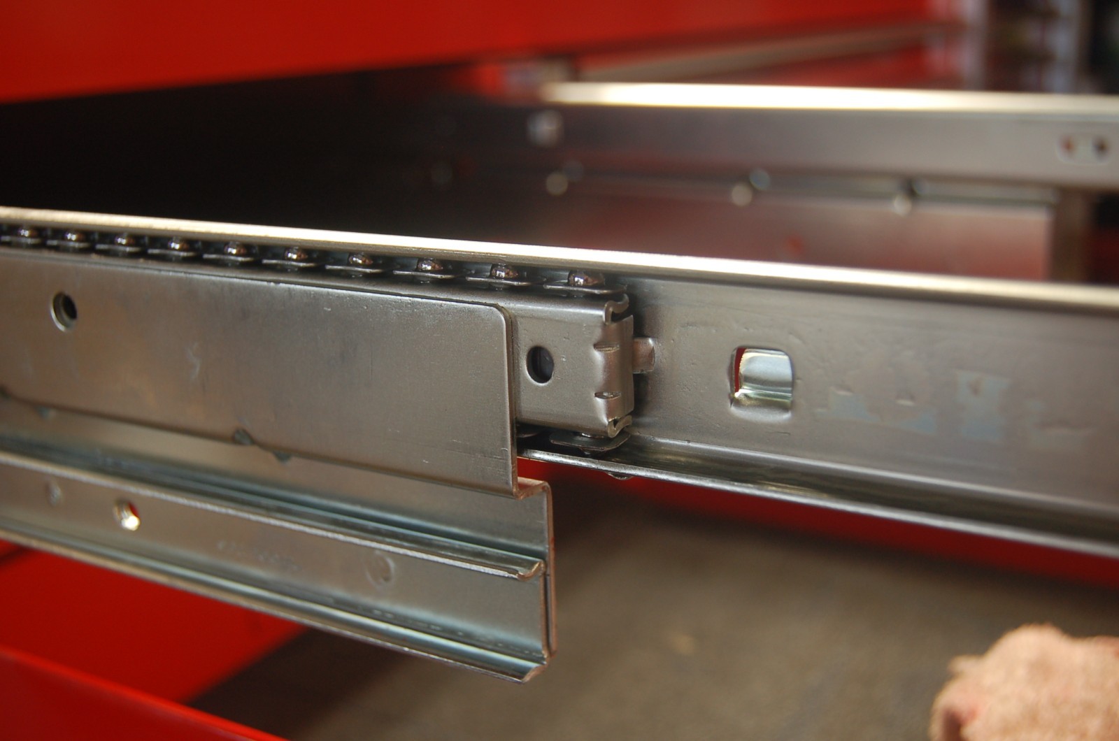 1 PAIR of NEW SNAP-ON TOOLS #8-1288LRS 27" BALL BEARING DRAWER SLIDES