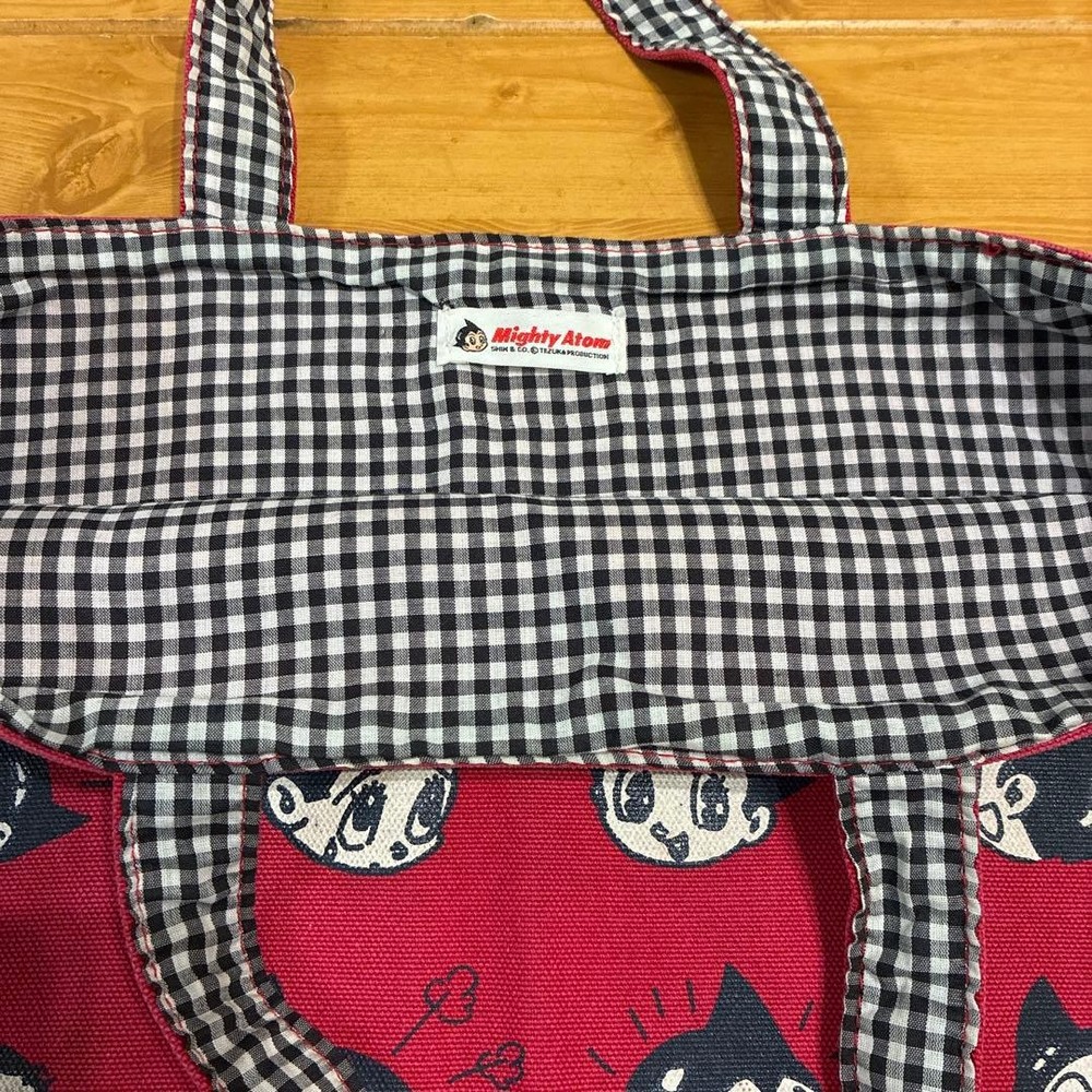 Astro Boy Retro Tote Bag