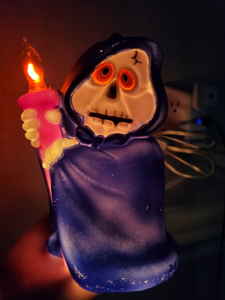 Grim Reaper Halloween Blow Mold Plastic 9" Flickering Light
