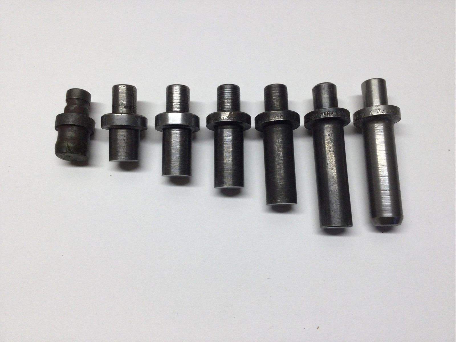 7) Stubby Rivet Gun Riveter Sets with .401 Shanks for Corner Riveters