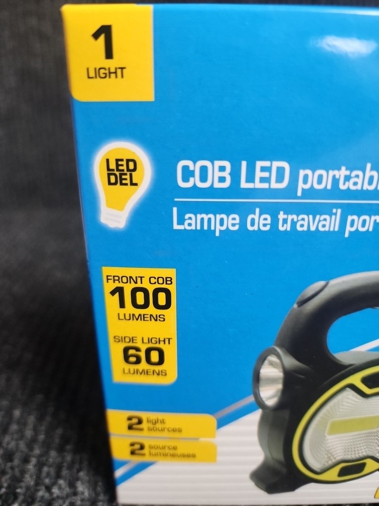 Portable Work Light, 2 Light Sources NIB