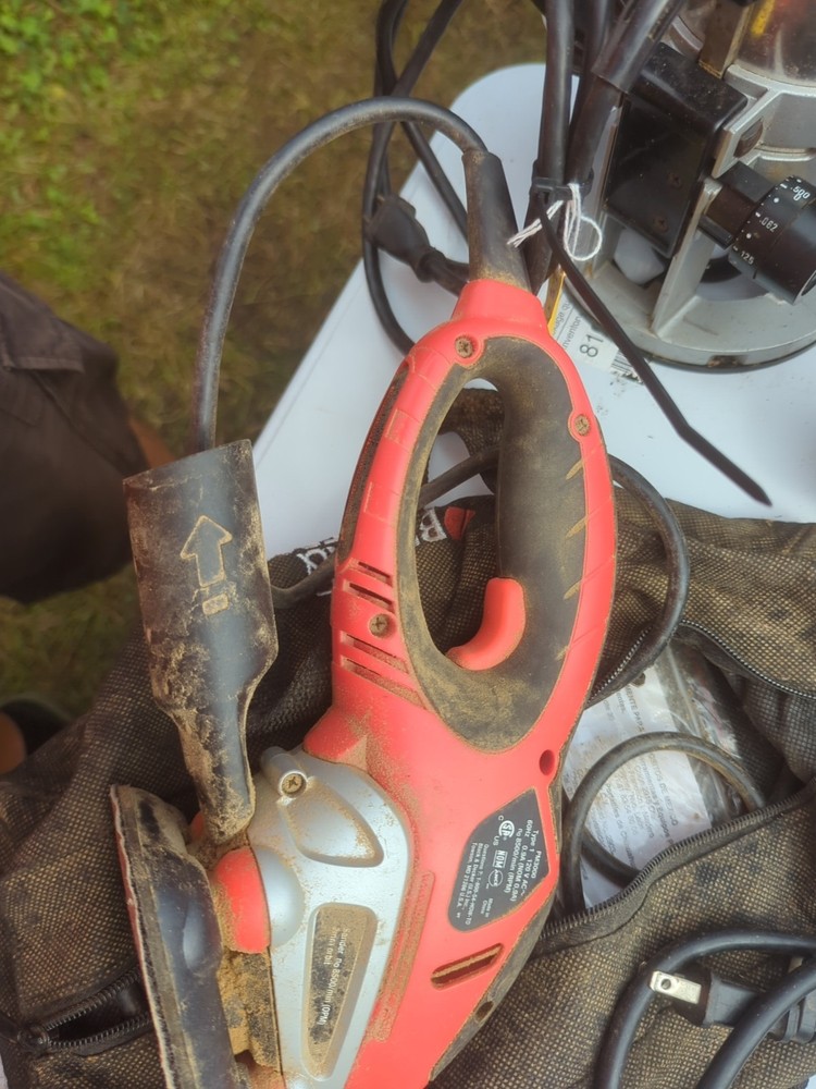 BLACK & DECKER PM3000 Sander