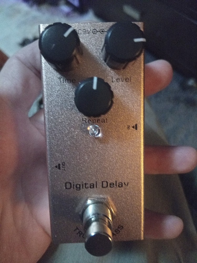 digital delay pedal