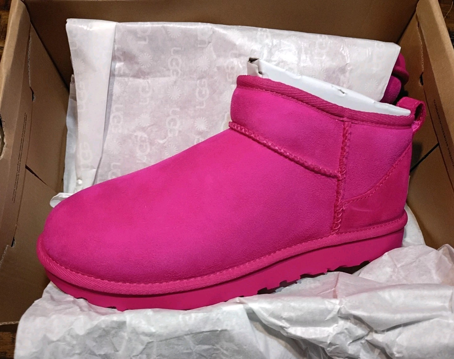 Women's UGG Classic Ultra Mini Suede Boots Dark Peony Size 10 New