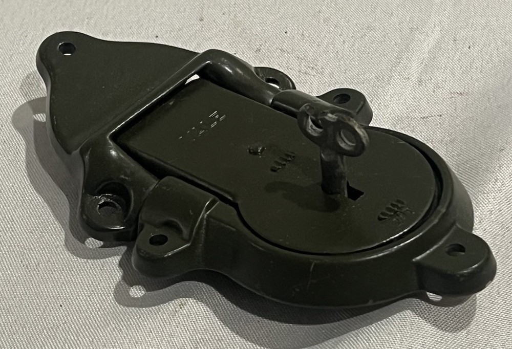 1943 Yale & Towne MFG. Military Locker Trunk Lock With Keys