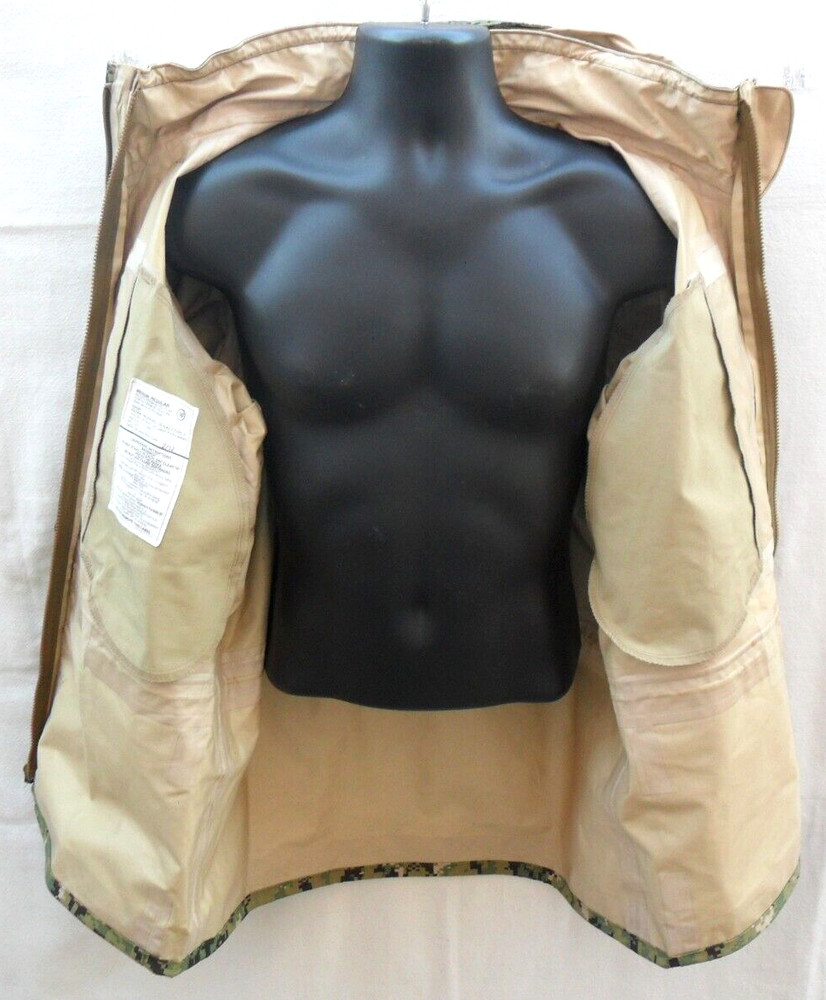 US NAVY ISSUE UNIFORM PARKA WORKING TYPE III CAMO PTFE LAMINATE MEDIUM REG EUC!!
