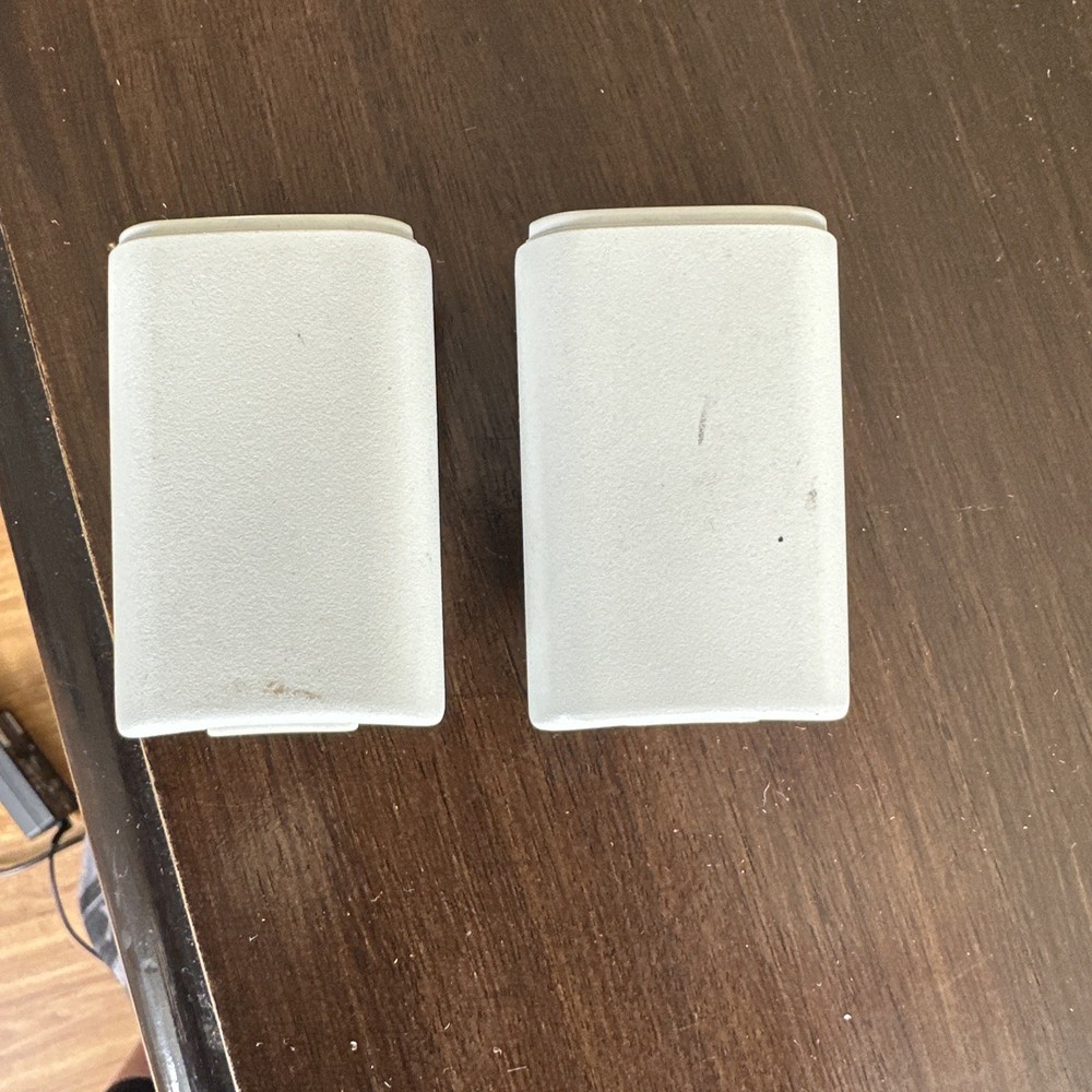 Microsoft OEM Xbox 360 Rechargeable Controller Battery Pack White &empty 2nd pk