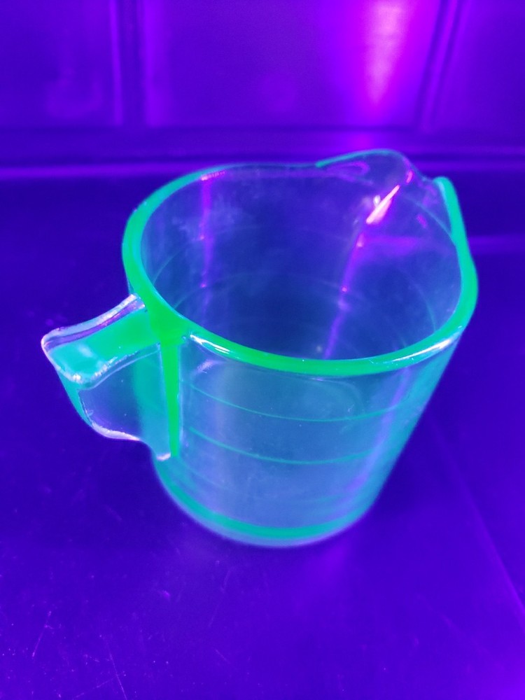 #5016 Jeanette One Cup Measuring Cup, Uranium Glass ,tab Handle.