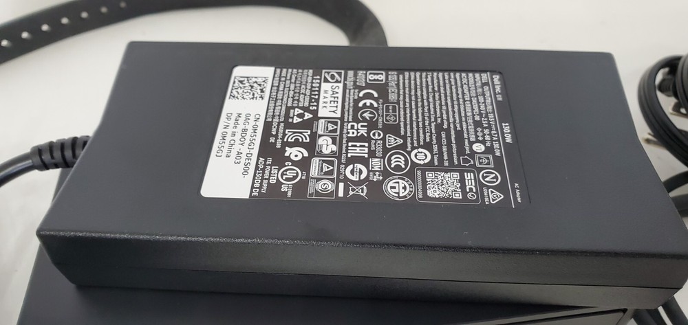 Dell D6000 Universal Docking Station 130w adapter - Black Tested