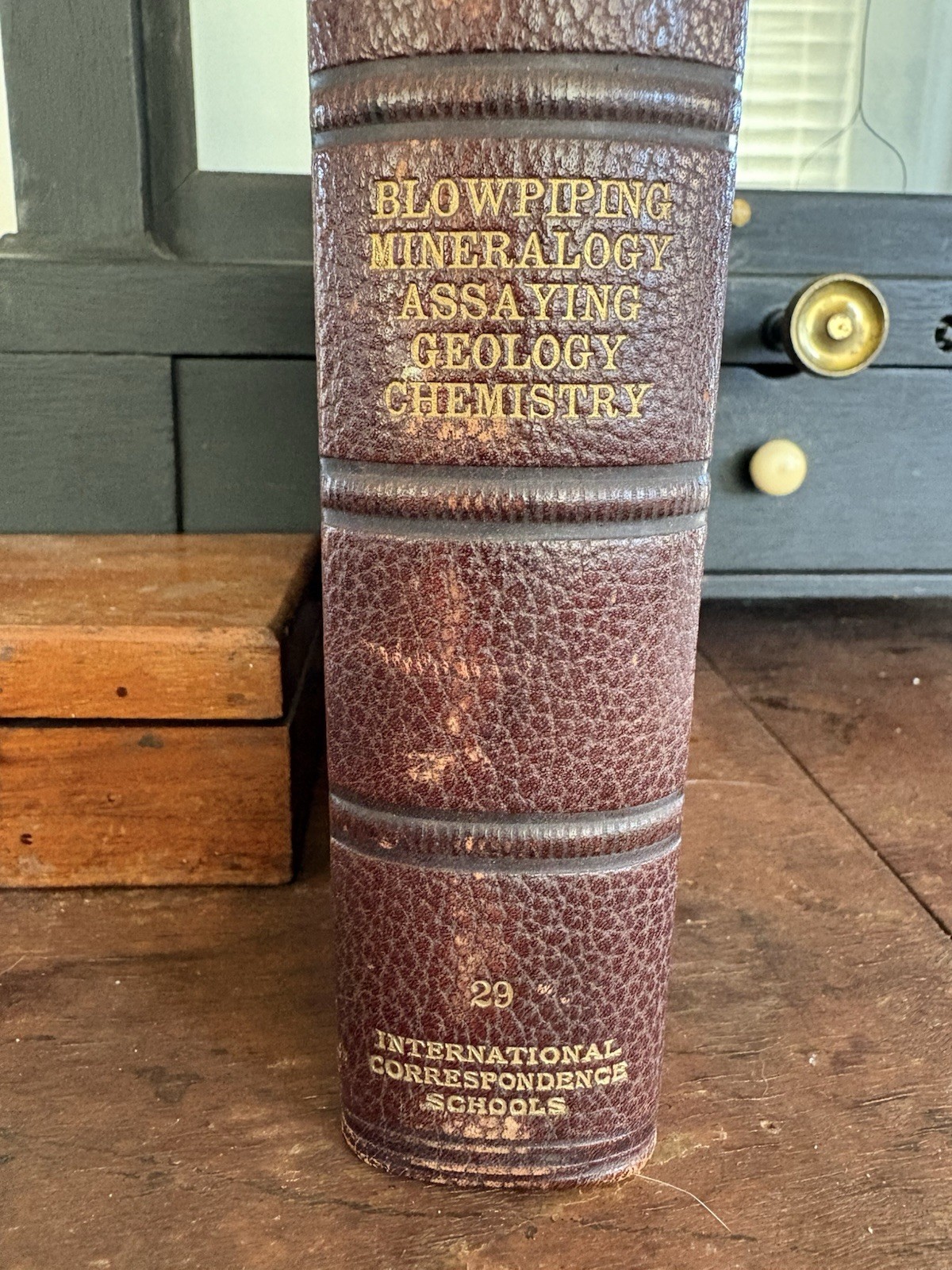 I.C.S. Blow Pipe,mineralogy,Assaying,Geology & Chemistry Book For Assaying Mine