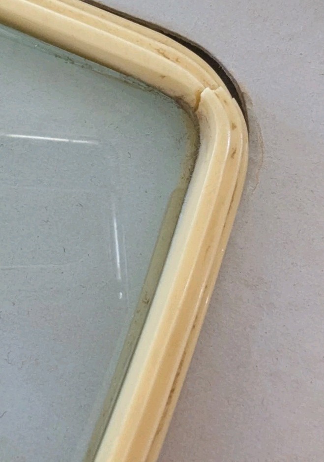 Vintage Bakelite SPI Rectangular Reader With Box Cream 2" x 4" Y
