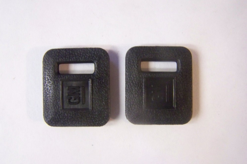 GM KEY COVERS BLACK 1 PAIR SQUARE