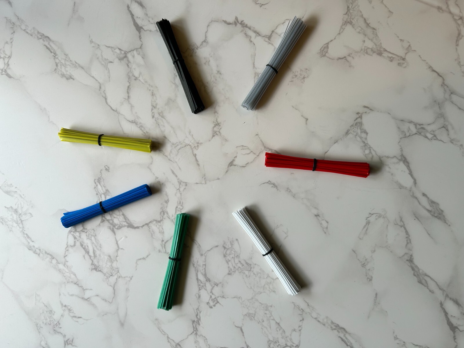 Uline 4-6 Inch Plastic Pre-Cut Twist Ties, New, Free Shipping