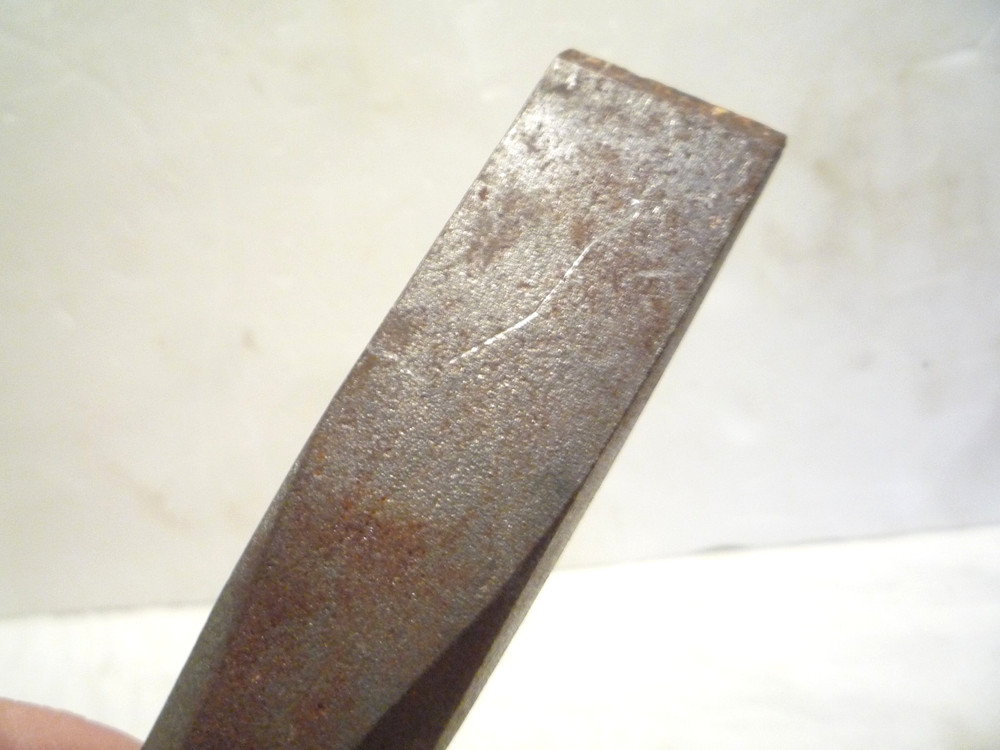 Tamco Heavy Duty Cold Chisel 1" x 9" hex shaft