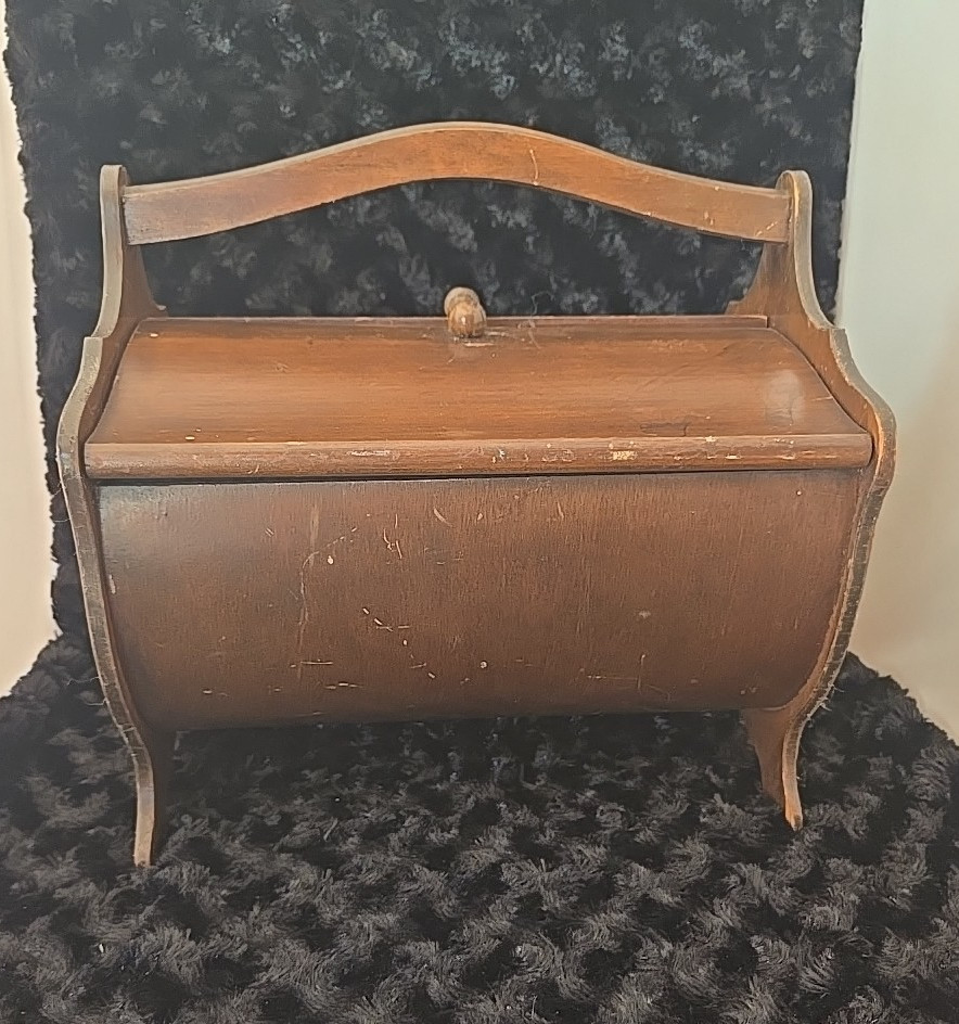 Vintage Wood Sewing Box hinged Flip Lid knobs Handle Primitive Colonial Caddy