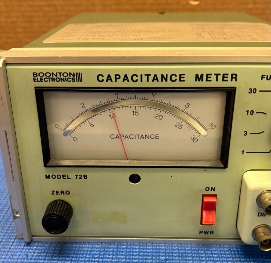 BOONTON ELECTRONICS MODEL 72B CAPACITANCE METER