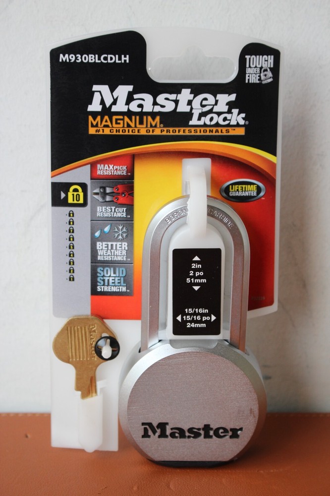 Master Lock M930BLCDLH Magnum Solid Body Padlock