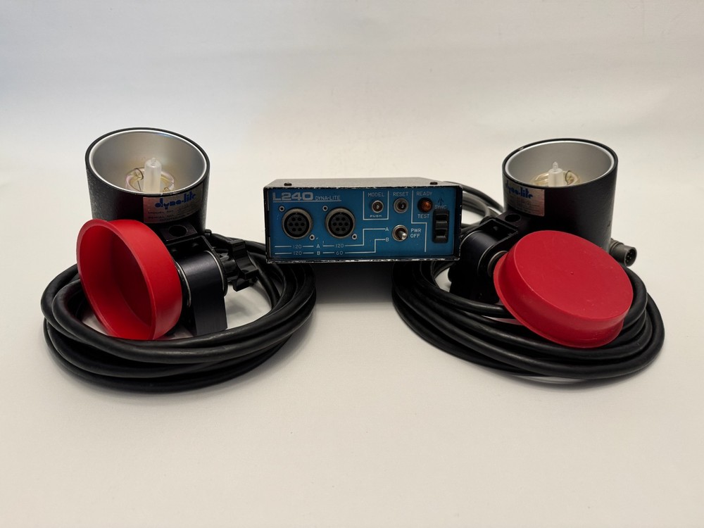 Dyna-Lite L240 studio Flash, Power Pack and 2 flash Heads