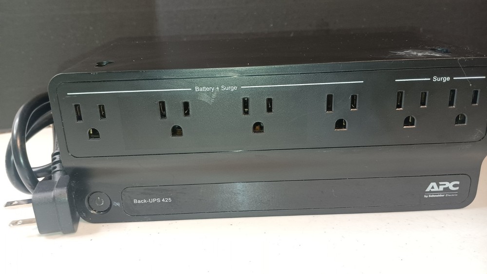 APC Back UPS 425 Battery Back Up + Surge Protector BE425M