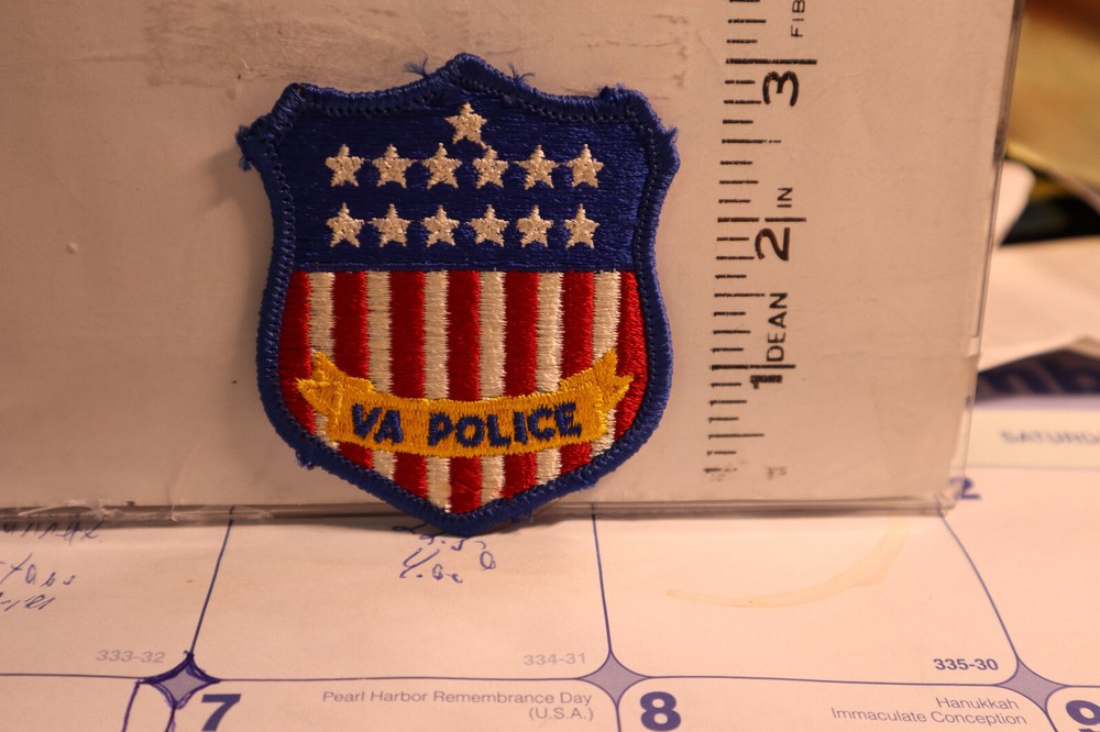 police patch    VA POLICE  VIRGINIA