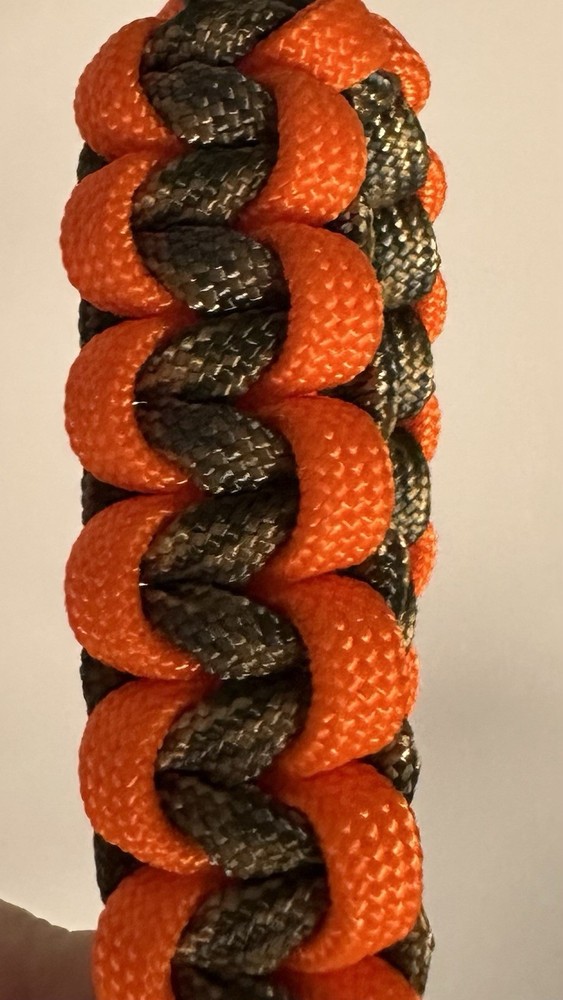 Bow Thumb Button Release Strap Camo And Orange