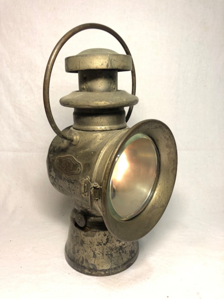 Howes & Burley Oil Side Lamp