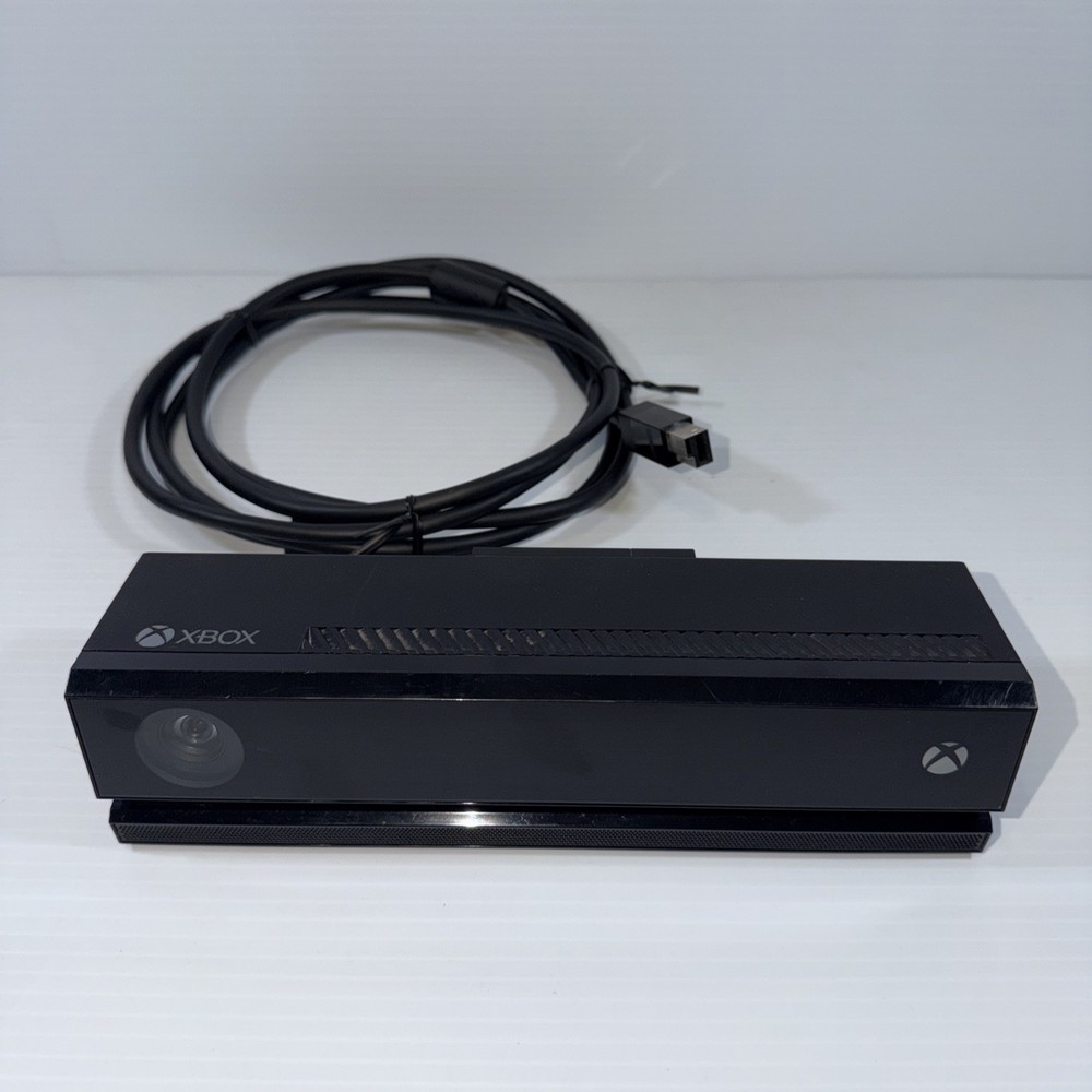 Microsoft Xbox One Kinect Sensor Model 1520 V2 Genuine OEM Motion Camera *Used*