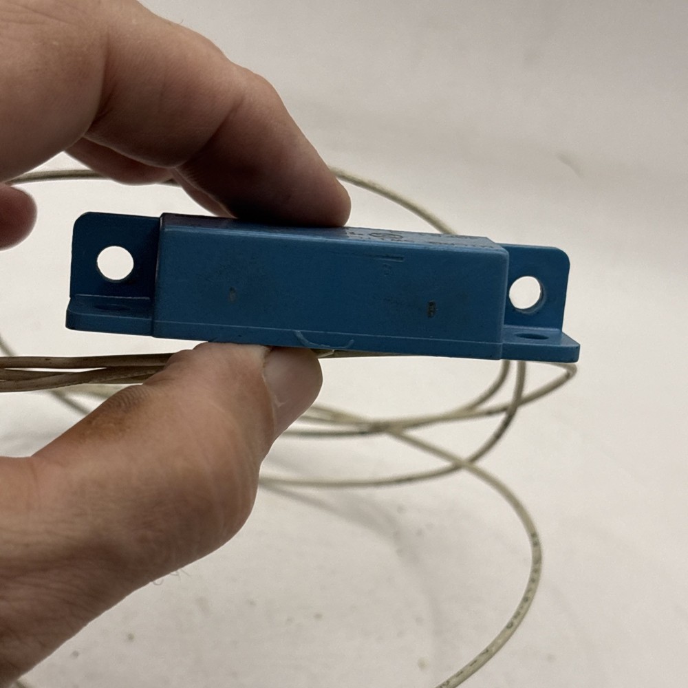 Micro Switch 40FR1-3 Proximity Sensor