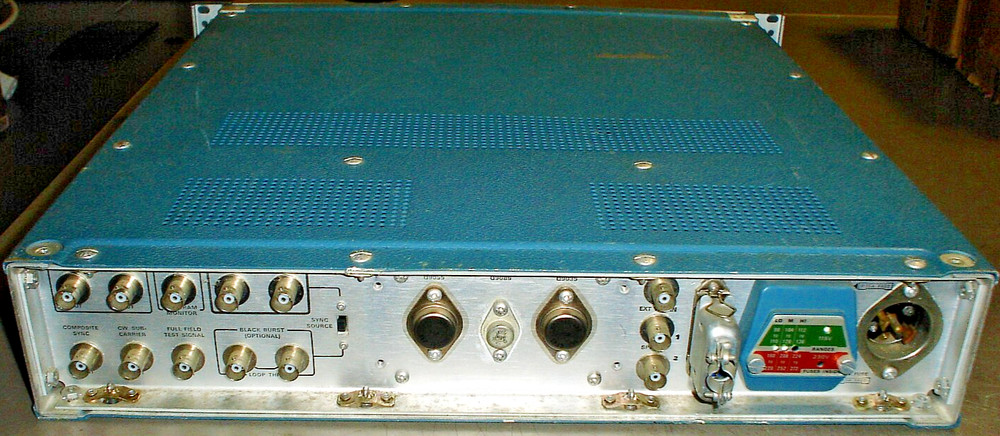 Tektronix 147 NTSC Test Signal Generator Untested