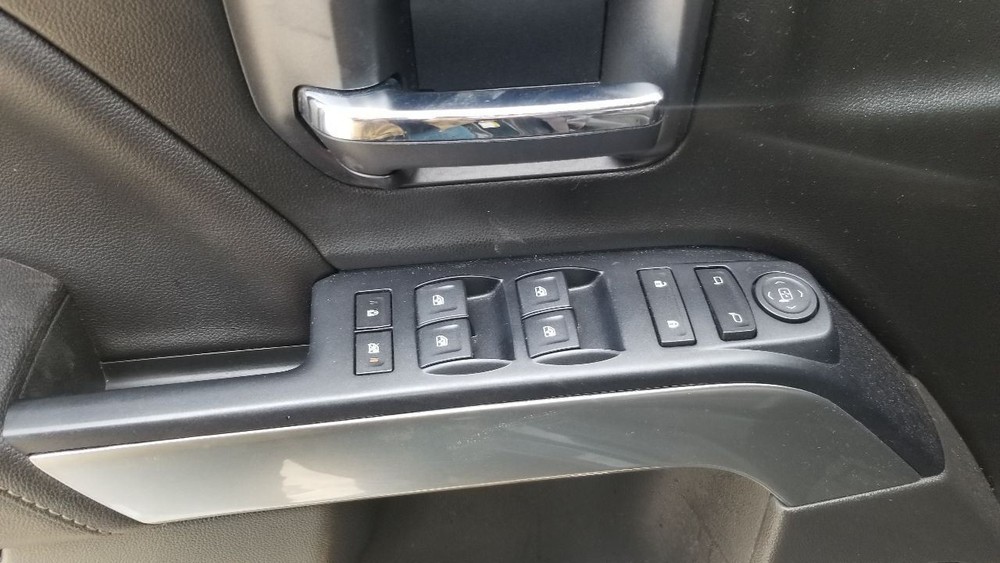 17 CHEVY SILVERADO 1500 4.3L AIR SHUTTER
