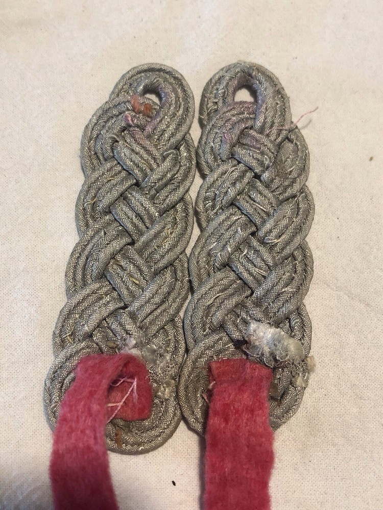 WWII German Shoulder Boards Pair - Oberst - Backing Stitching Glows