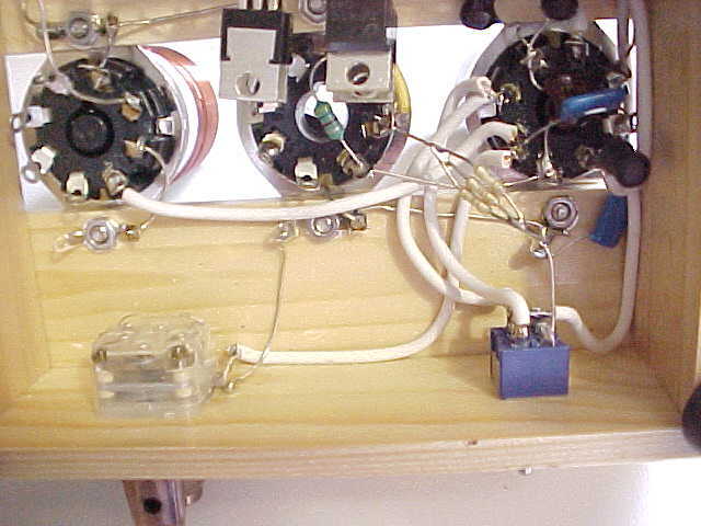 ULTRA SIMPLE 6V6 QRP 160/80/40M CW TRANSMITTER (RUNS ON 6 TO 7 VOLTS DC)