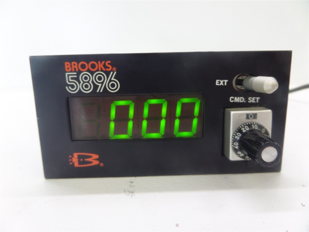 Brooks 5896 Mass Flow Controller Readout 5896B91A w/ Mounting Brackets