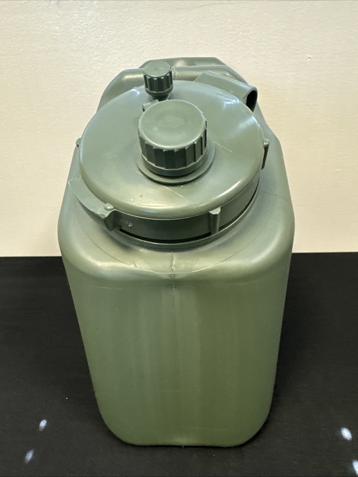 Scepter 2.5 Gallon Military BPA Free Water Container 10L Green