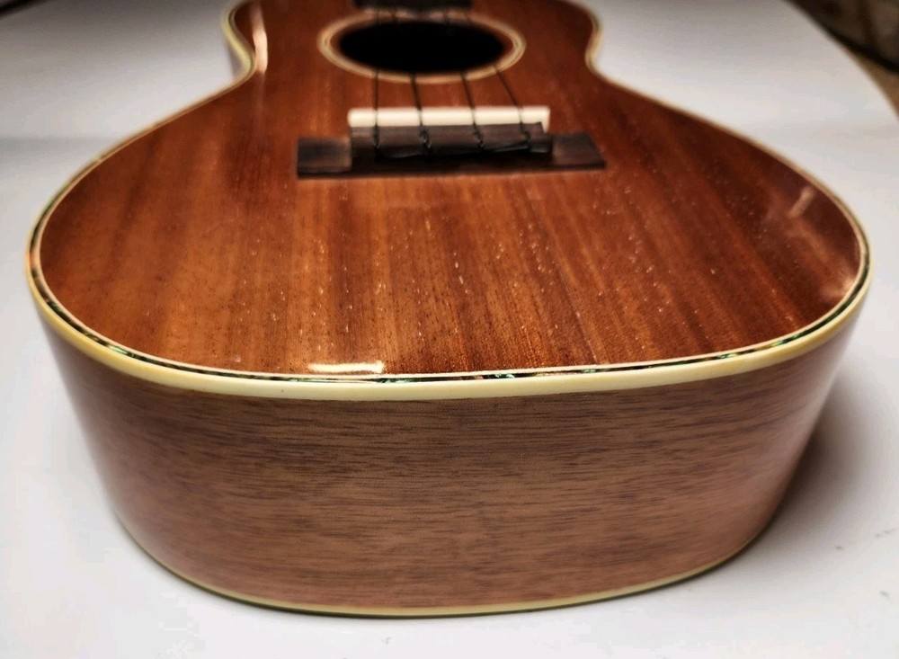 4 String Ukulele Bushman BU70 Model Soprano Uke