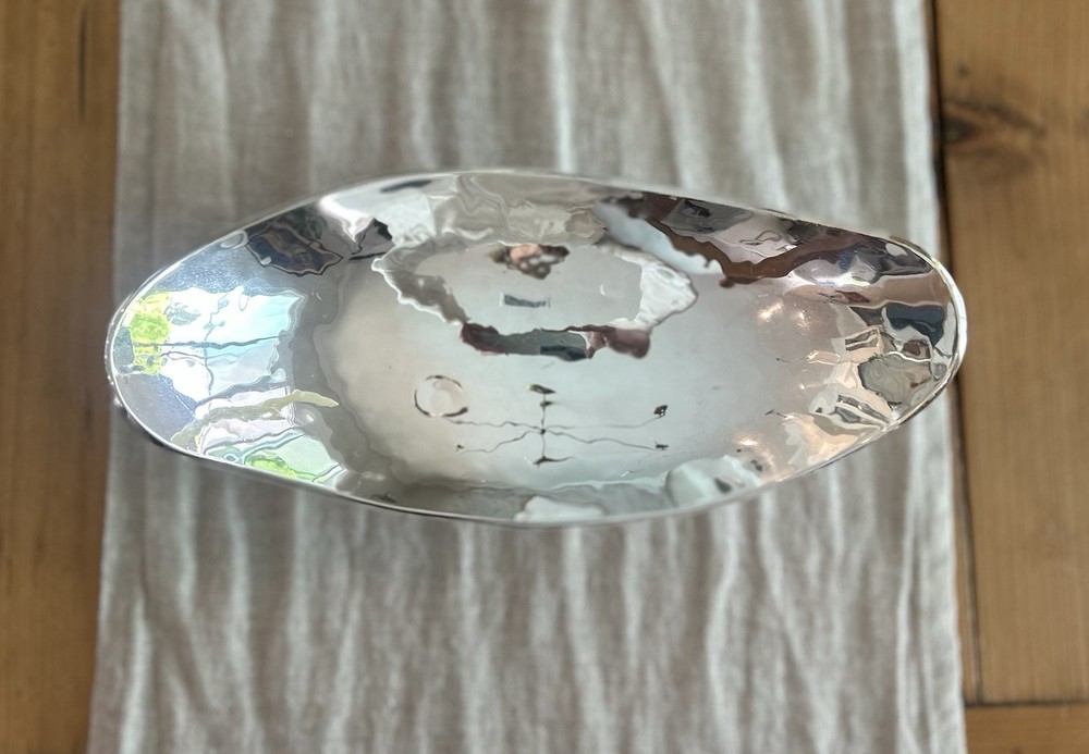 Hand wrought Belleza Mexico Curvy Wavy Silver Plated Footed Decorative Bowl 11”