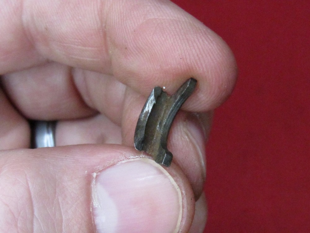 Unknown Rifle Extractor