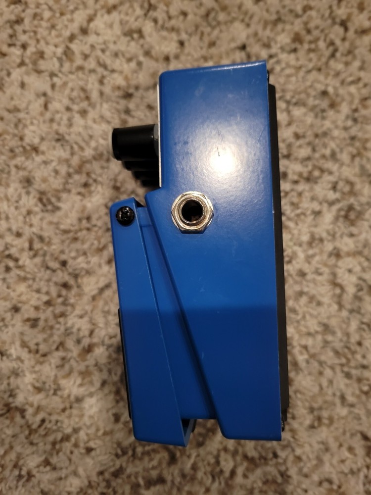 Boss CS-3 Compressor Guitar Effect Pedal