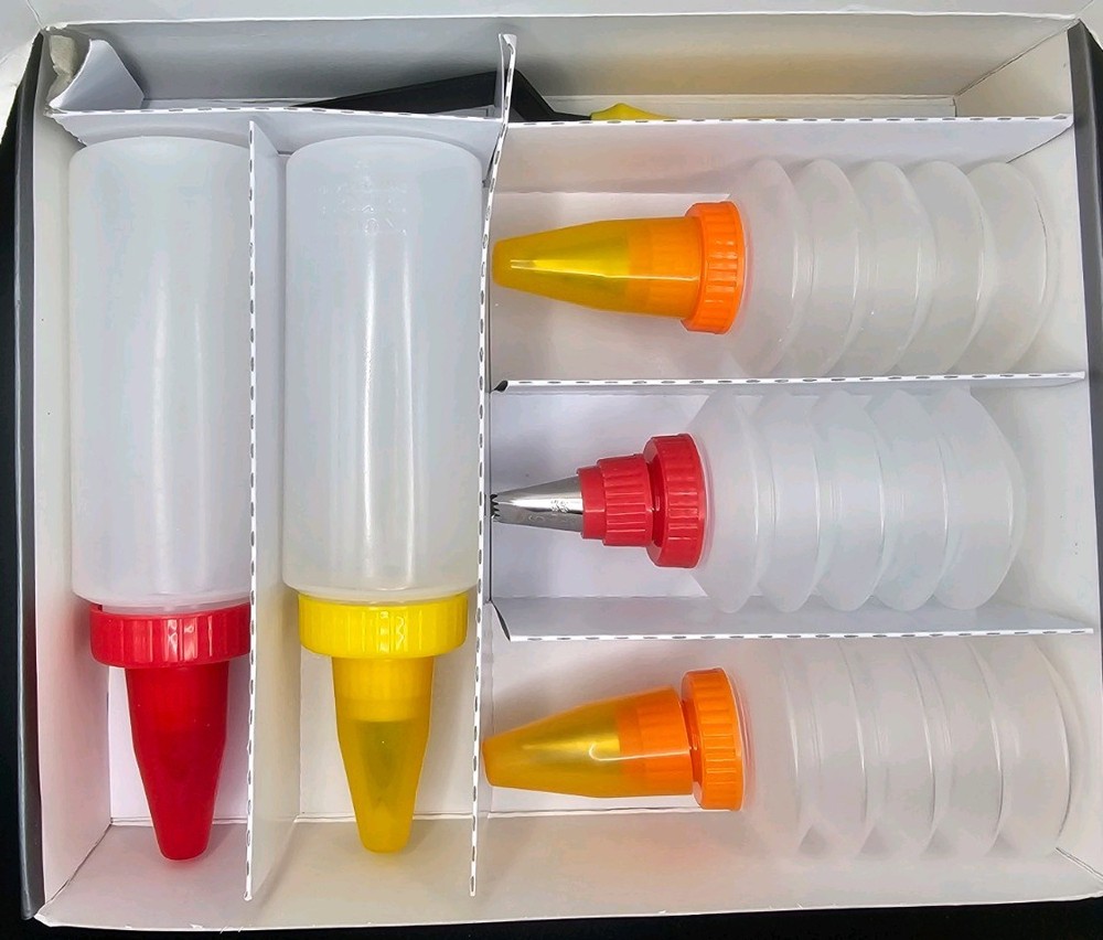 Kuhn Rikon Cookie & Cupcake Decorating Set (5 bottles & tips, & Offset Spatula)