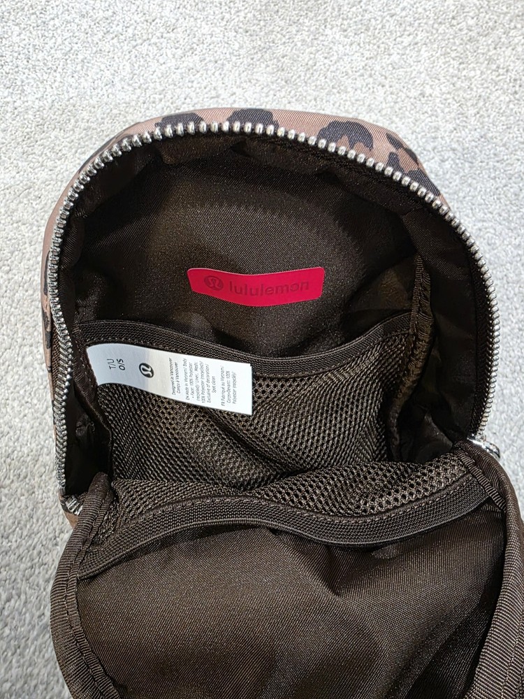 Lululemon Everywhere Small Sling Bag 2L Leopard