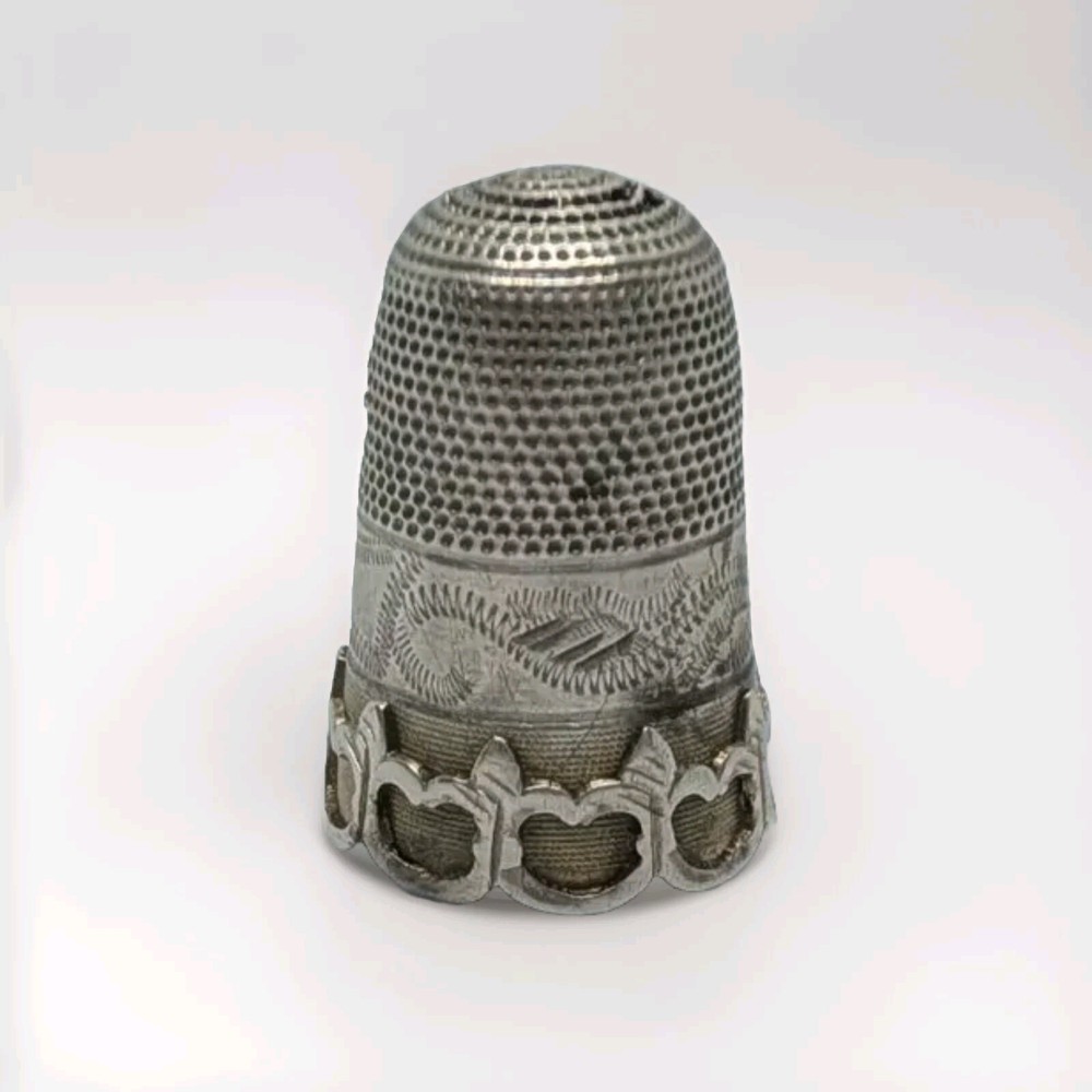 Silver(?) Antique Thimble NO HALLMARKS