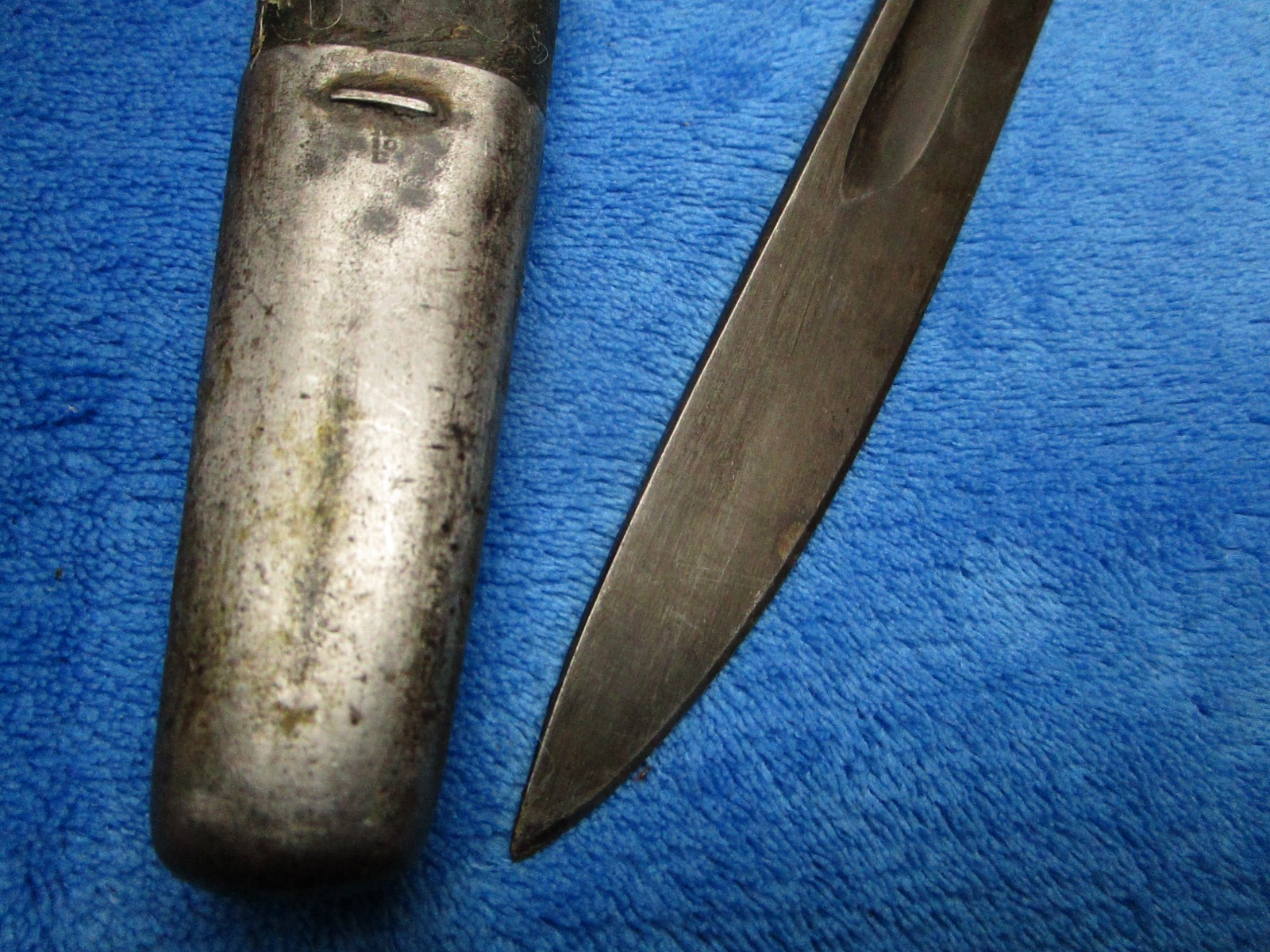 ORIGINAL WW1 ENGLISH M1913/17 ENFIELD BAYONET AND SCABBARD MADE BY WINCHESTER