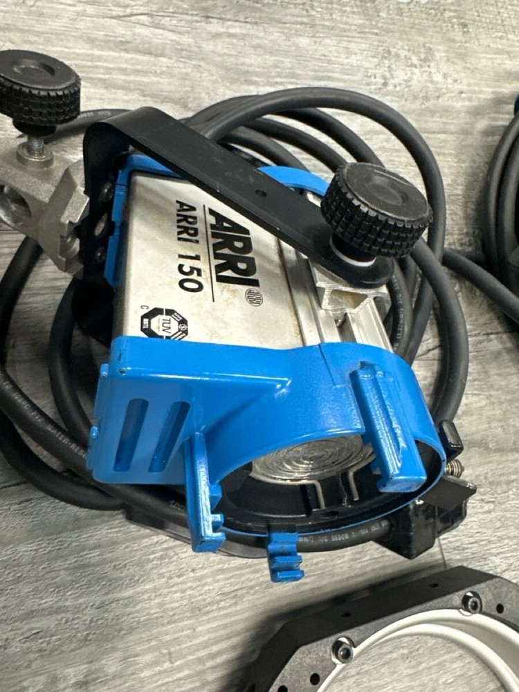 ARRI 300 PLUS (B06002656)